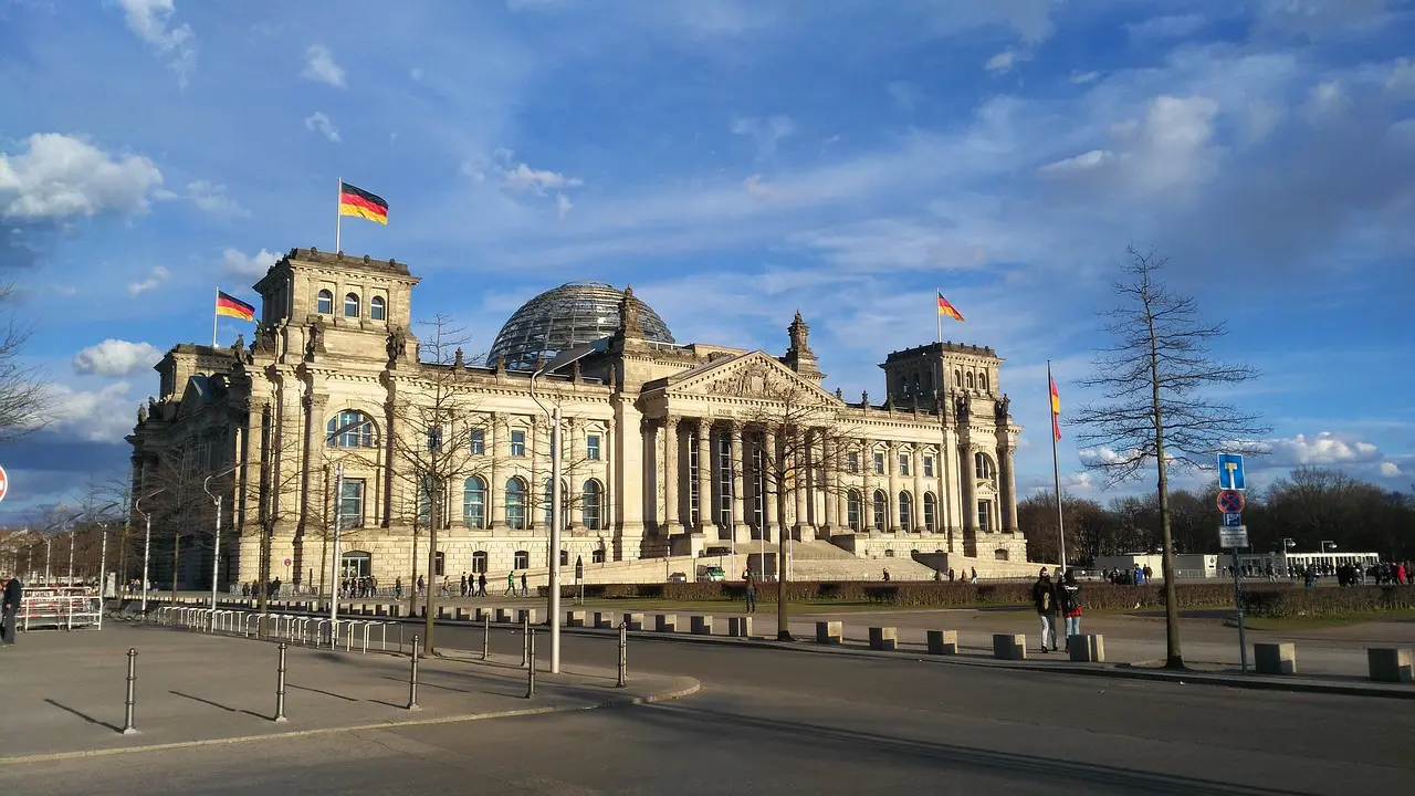 Njemacka-bundestag-071124