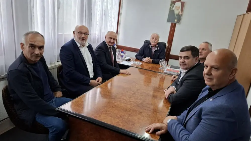 Sastanak krupa na uni