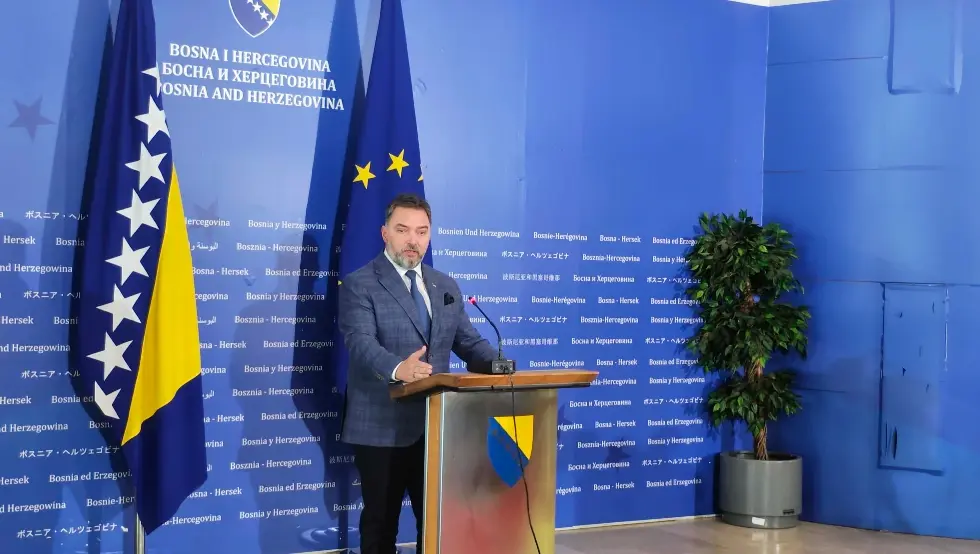 Košarac: Ne može se razgovarati o integrisanom planu za reformu pošte