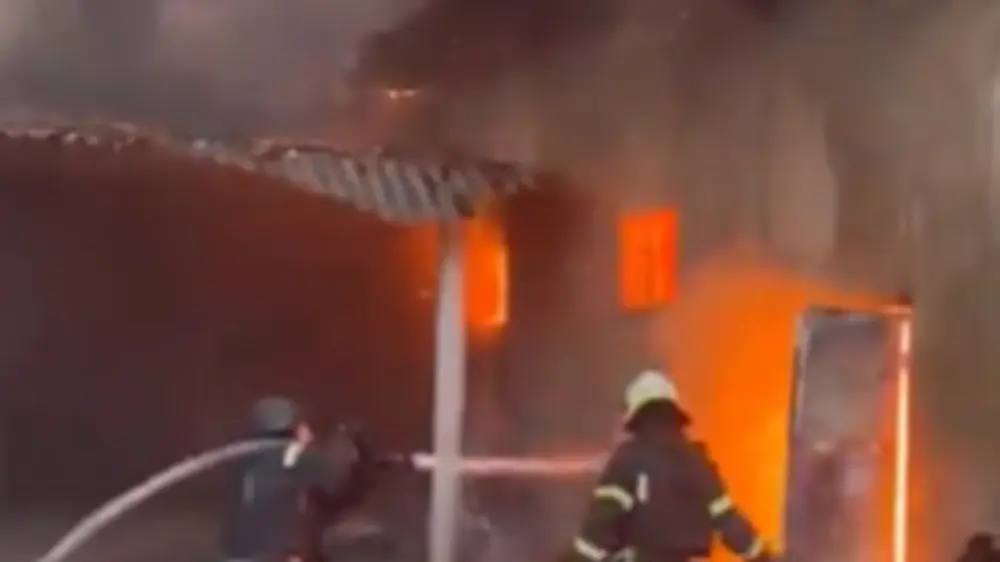Požar u Harkovskoj oblasti nakon ruskog udara
