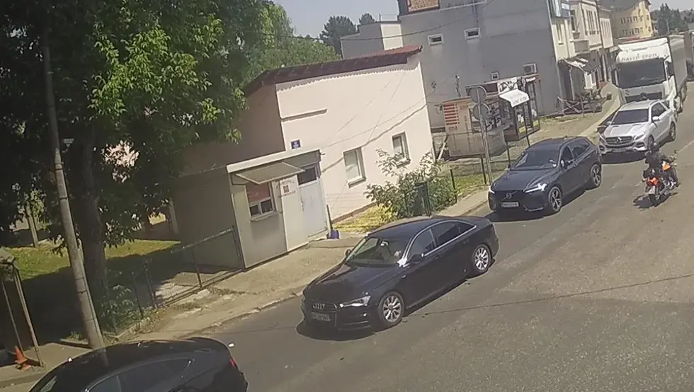 Gužva na graničnim prelazima u oba smjera