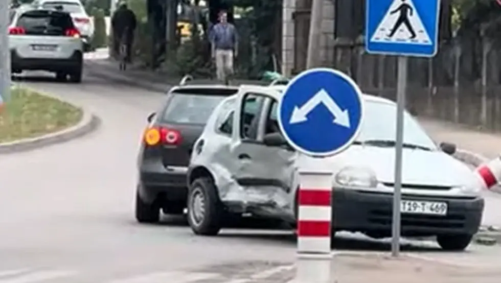 (VIDEO) Sudar u Banjaluci, policija na terenu