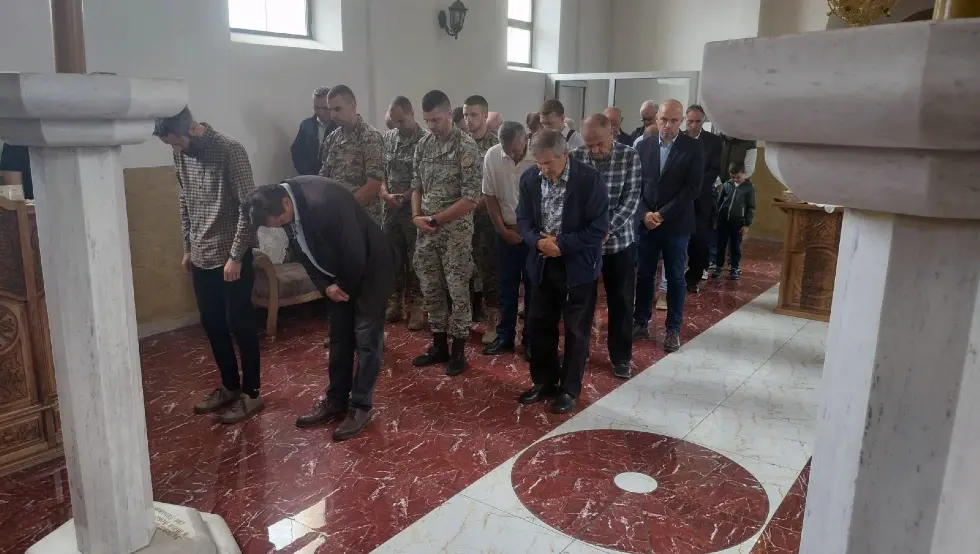 Parastos za srpske žrtve na Ognjenu Mariju