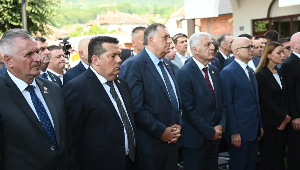 Dodik: Sjećanjem na nastradale u Podrinju i Birču nećemo dozvoliti da ih još jednom ubiju