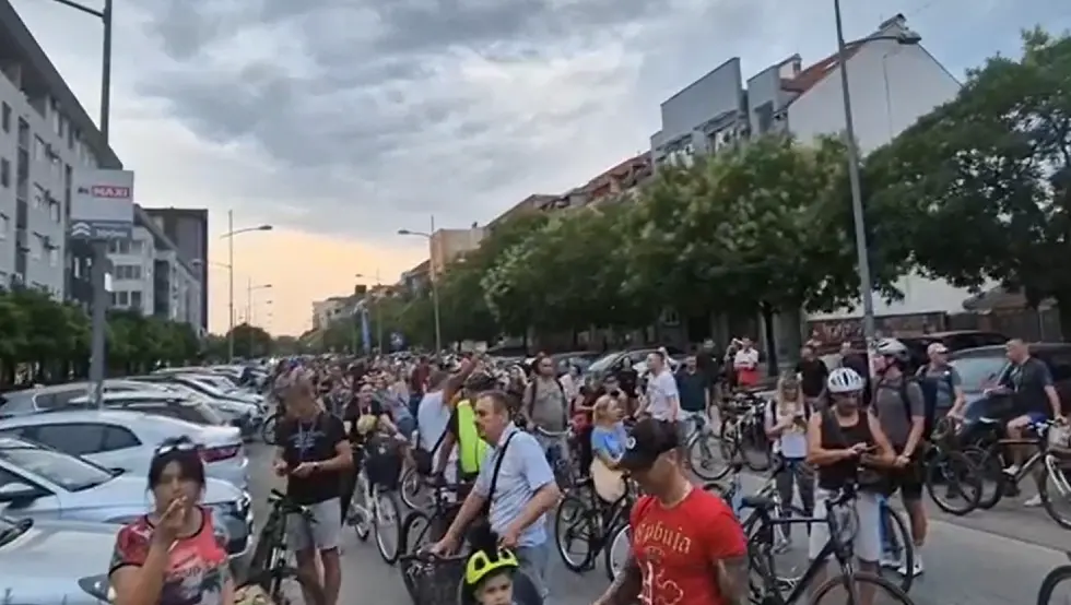 Najavljen novi protest u Novom Sadu: "Večeras čistimo ponovo"