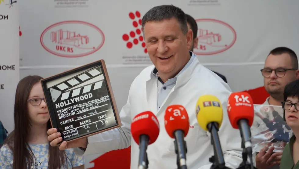 Đajiću uručena Platinasta povelja zahvalnosti