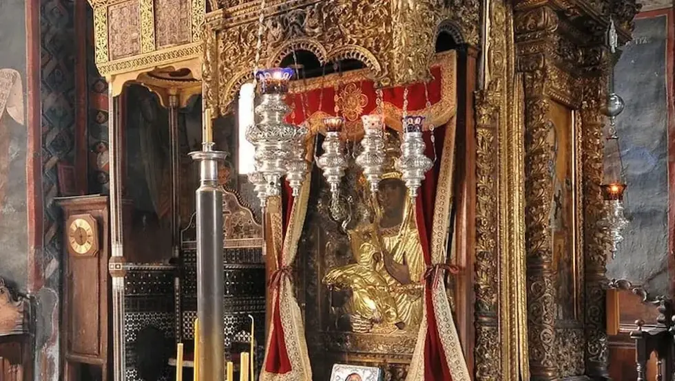 Danas praznik Ikone Bogorodice Trojeručice