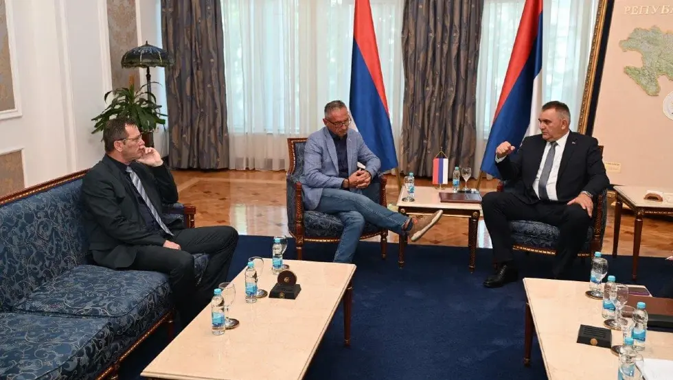 Ostojić nakon konsultacija: Nacionalno jedinstvo potrebno za očuvanje Srpske