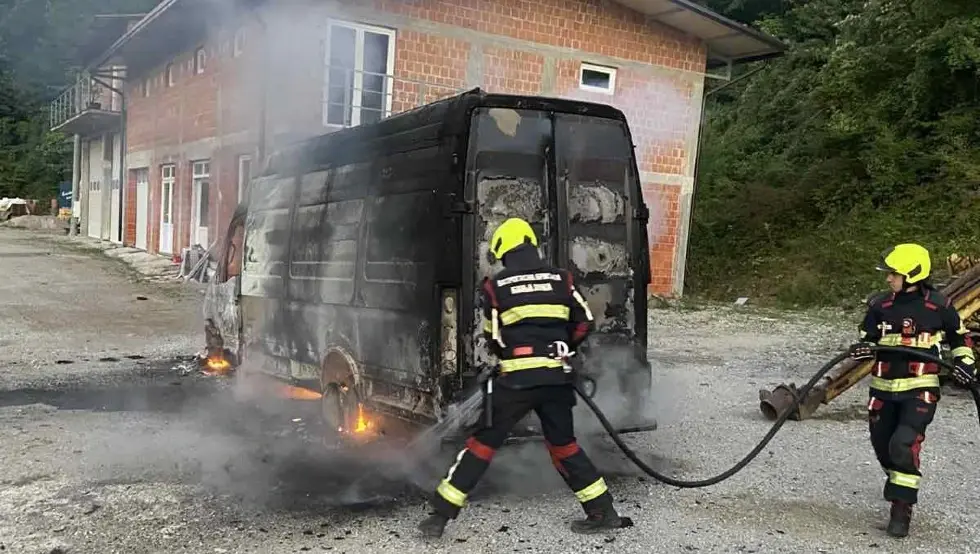 Gorio kombi kod kamenoloma u Banjaluci