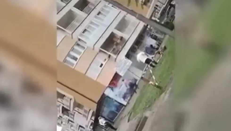 (VIDEO) Snimak napada Jovića na inspektora i policajce u Banjaluci