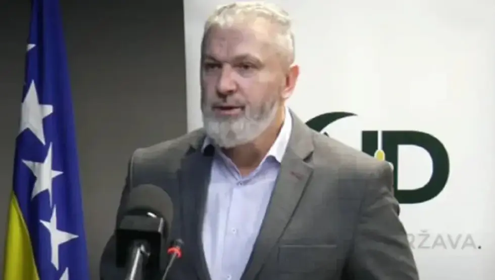 Uhapšen Sanin Musa: Pozivao hiljadu ljudi da klanjaju u Širokom Brijegu