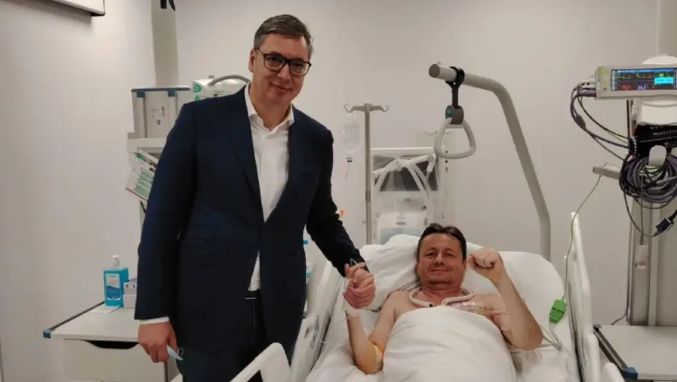 Vučić posjetio ministra Glišića u bolnici: Darko nesalomivi