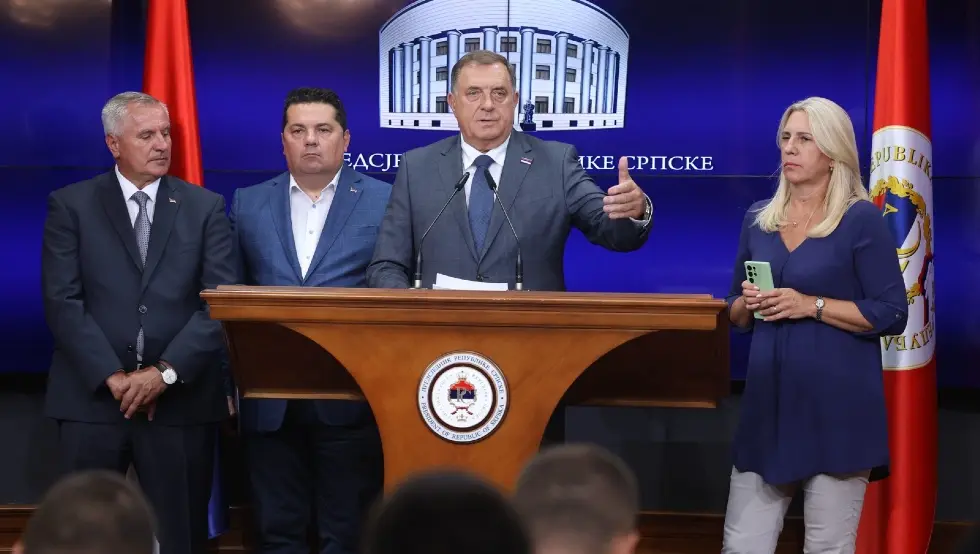 Dodik: Referendum krajem septembra, ne tražimo sukob nego poštovanje
