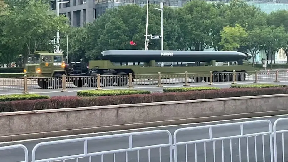 Kinezi prikazali do sada neviđeni torpedo: Misteriozna grdosija od nekoliko desetina metara