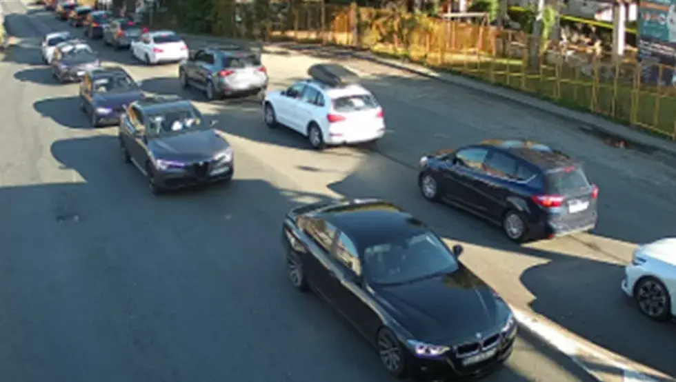 Duge kolone vozila na pojedinim graničnim prelazima