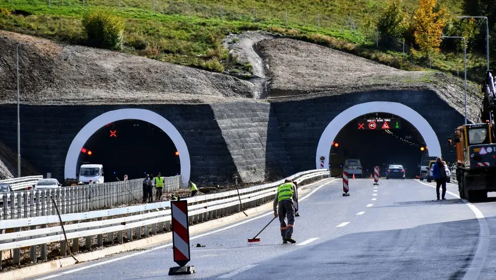 Zatvara se tunel Ivan