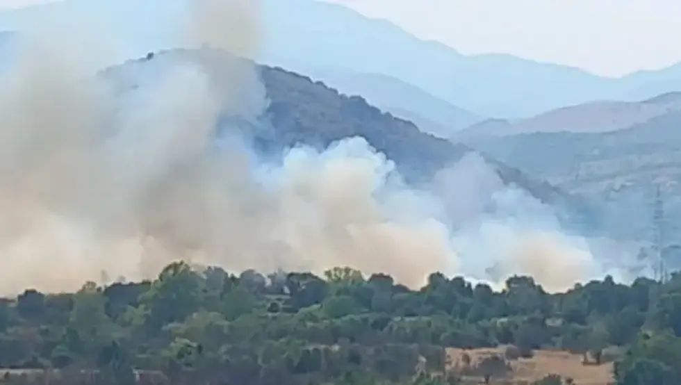 Nakon 4 sata borbe vatrogasaca i mještana lokalizovan požar u Trebinju