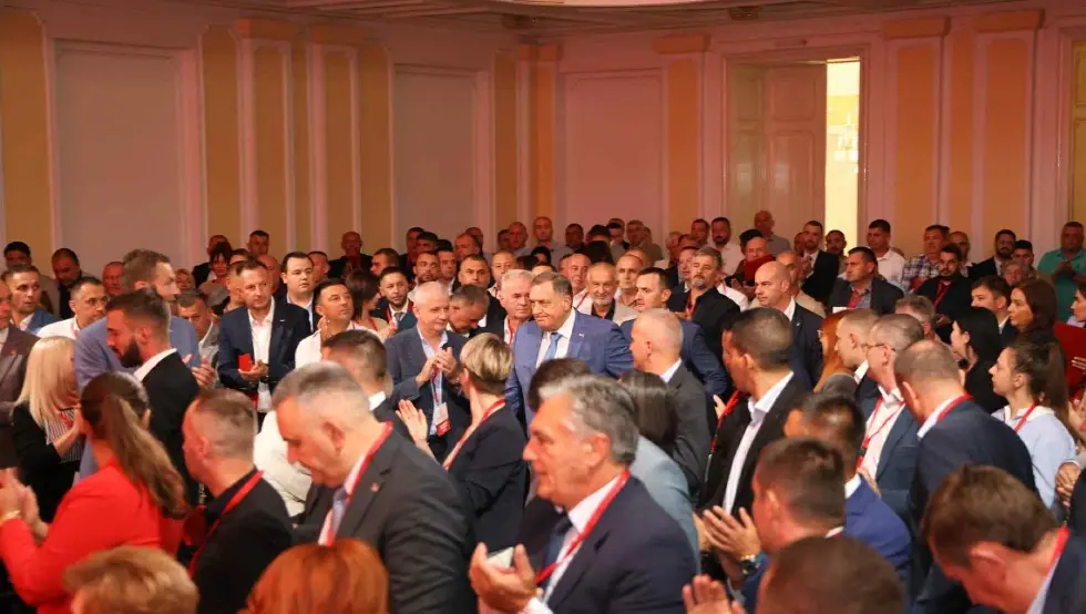 dodik snsd