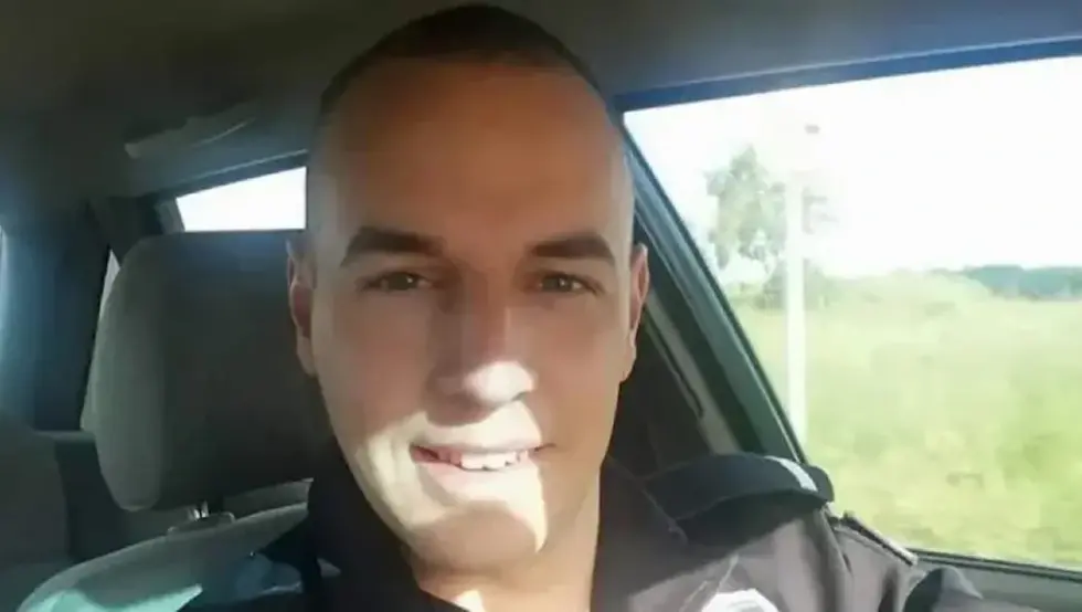 Ovo je policajac kojeg je mladić pvrijedio mačetom