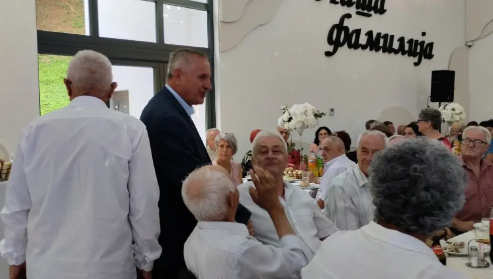 Višković na tradicionalnom godišnjem druženju sa penzionerima u Milićima