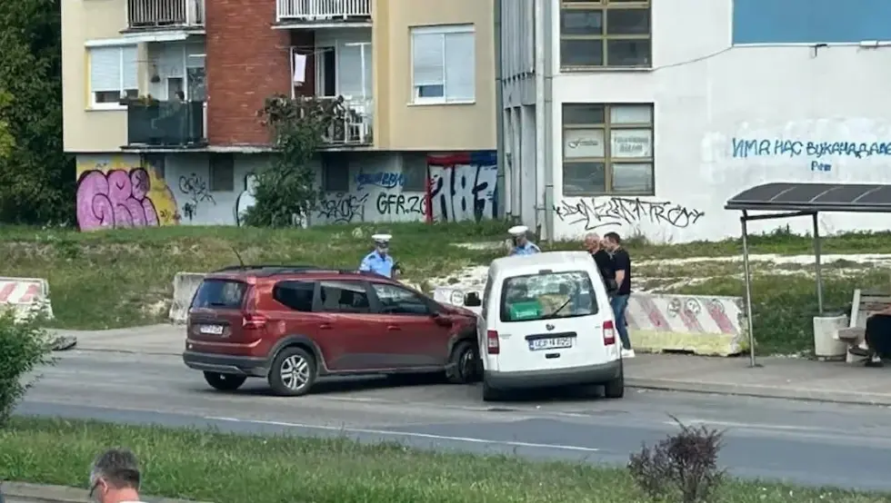 Sudar na zapadnom tranzitu: Povrijeđen vozač automobila