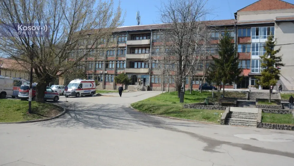 Policija samoproglašenog Kosova upala u prostorije KBC Kosovska Mitrovica
