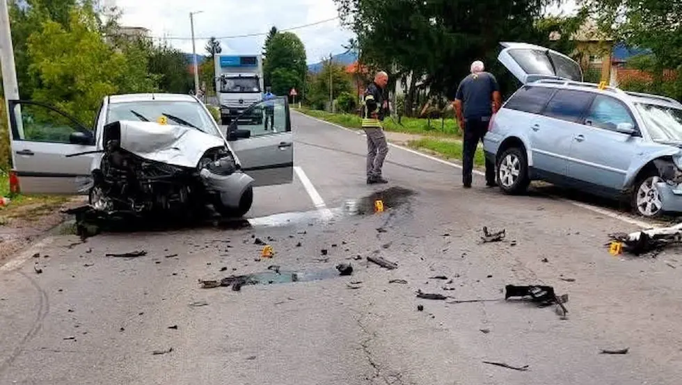 Težak sudar dva vozila u Vrbanjcima