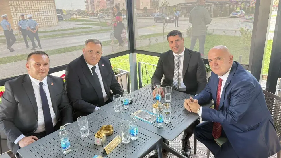 Dodik u Istočnom Sarajevu: Sastao se s Ćosićem i Katićem
