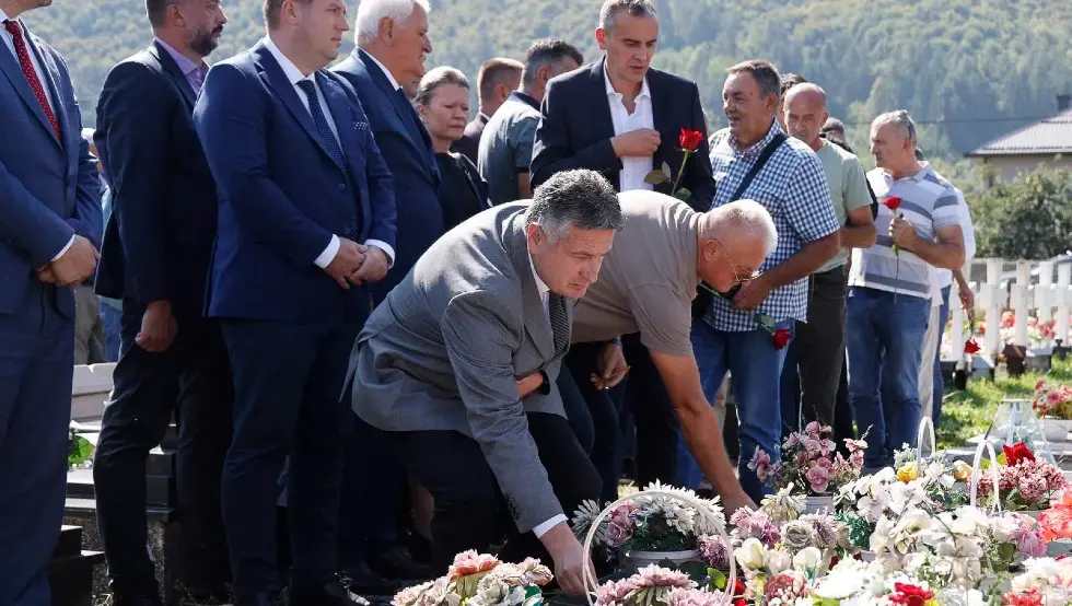 Vuković: Moramo se sjećati svih poginulih boraca koji su bili žrtve NATO bombardovanja