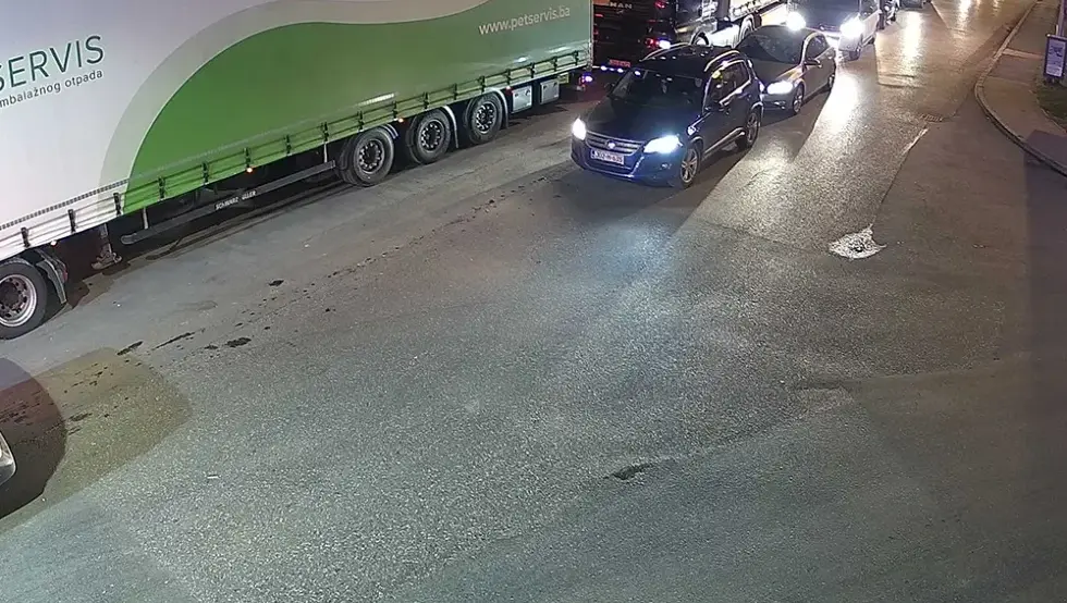 Gužva na graničnom prelazu Gradiška