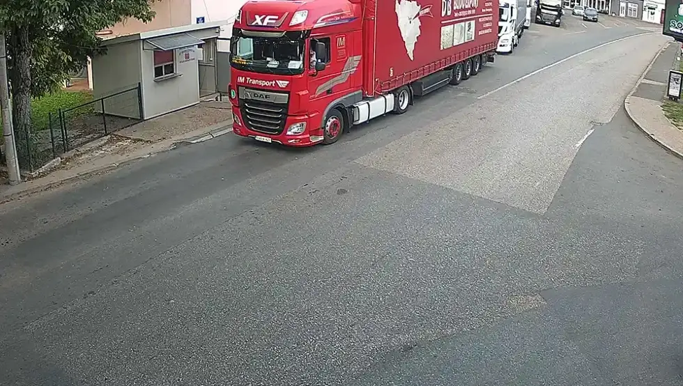 Velike gužve na više graničnih prelaza