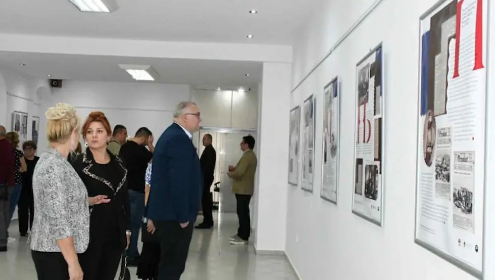 Gradiška odala počast herojima: Petar Pecija Popović dobio bistu