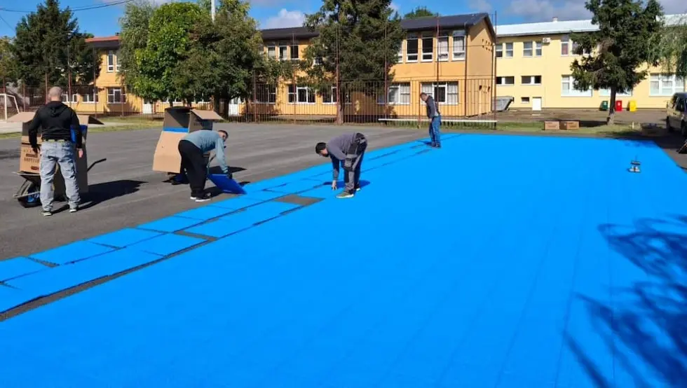 Izgrađem sportski teren