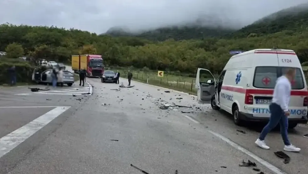 Судар два возила у Тврдошу