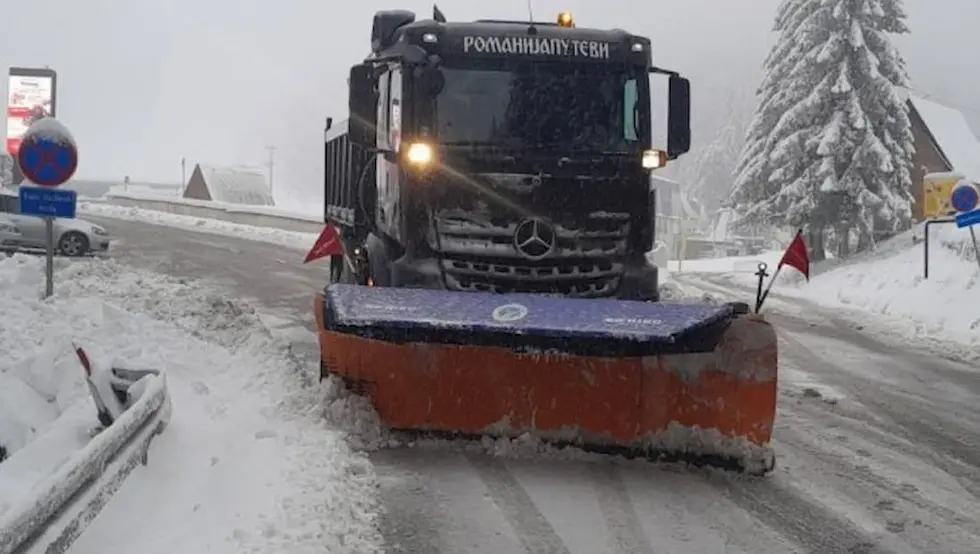 snijeg na putu Romanija