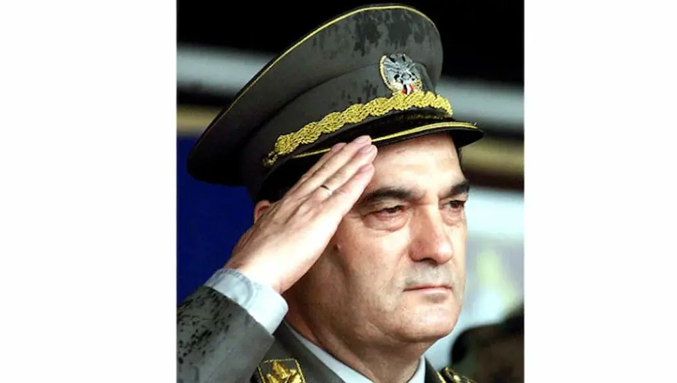Небојша Павковић генерал