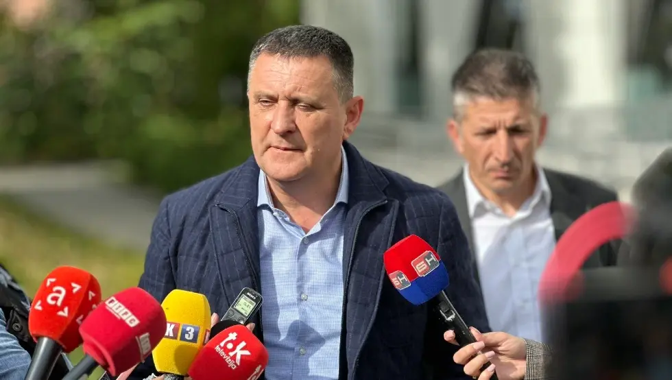 Владо Ђајић суд