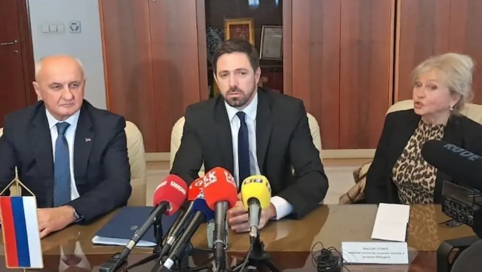 Петар Ђокић и Левант Мађар