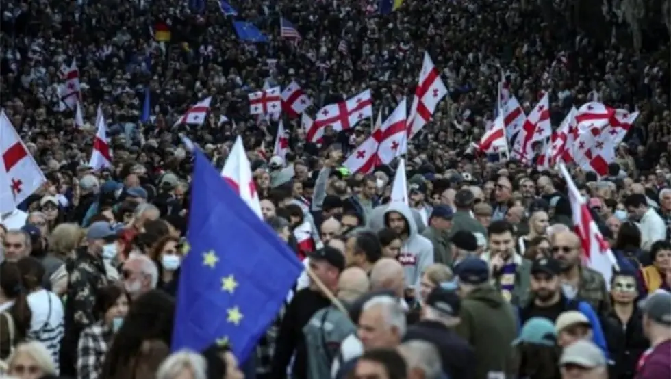 Demonstranti Gruzija
