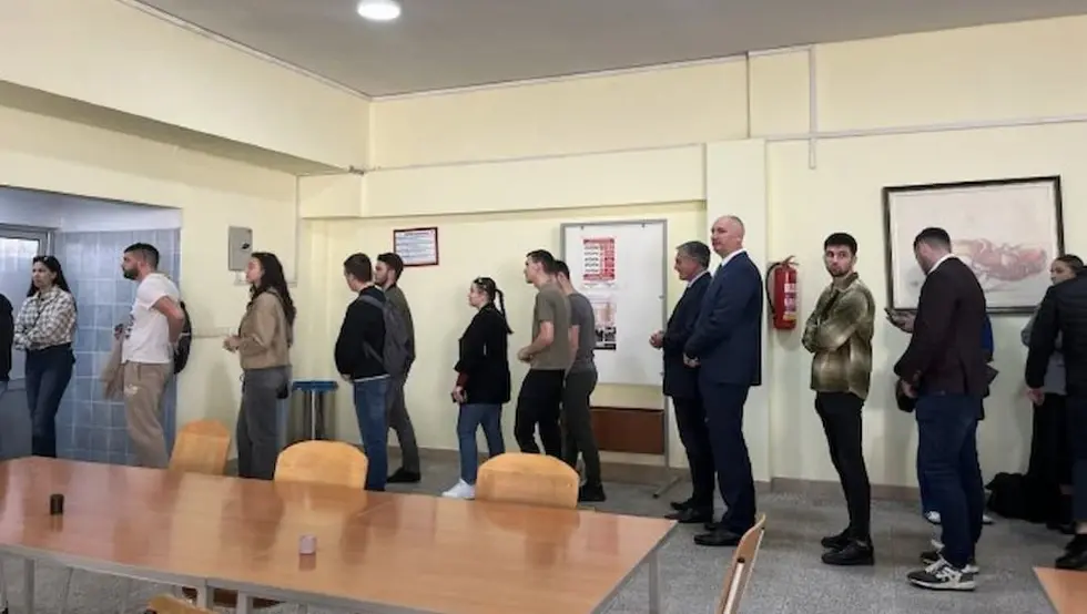 Каран у мензи