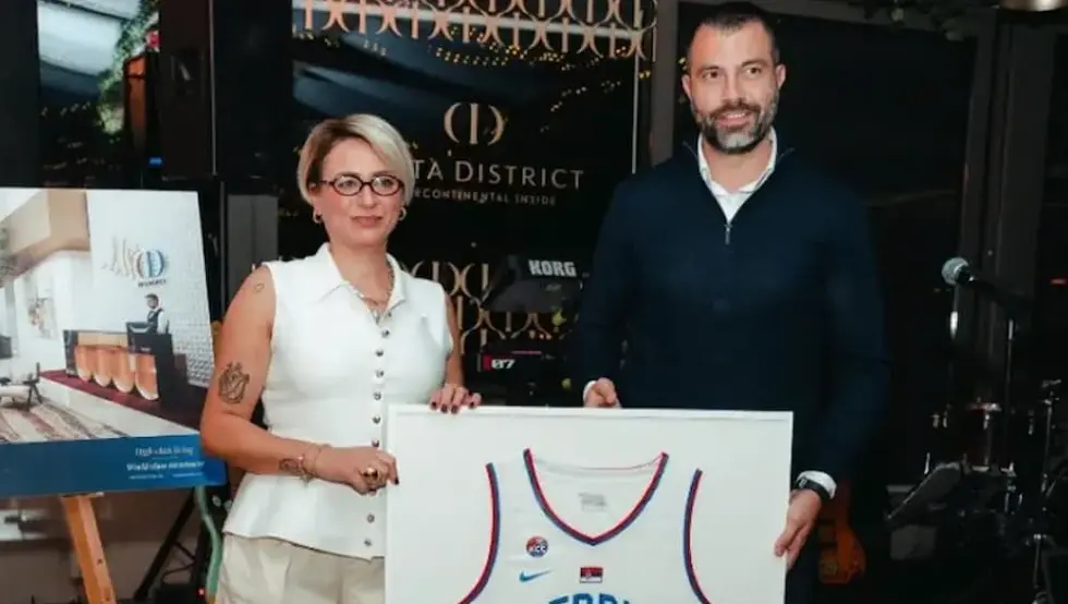 Игор Додик купио дрес Богдана Богдановића за 6.000 КМ: Новац иде за лијечење Сергеја Ступара