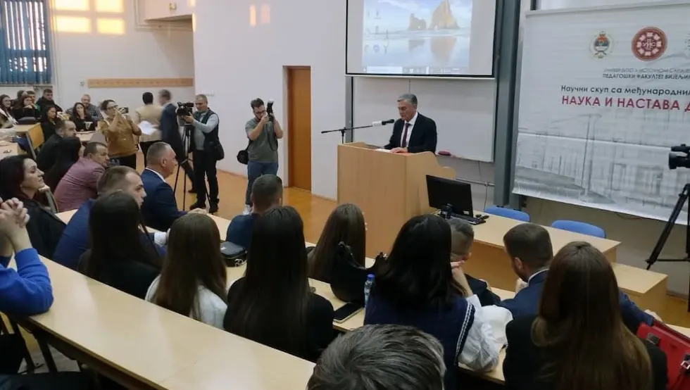 Синиша Каран