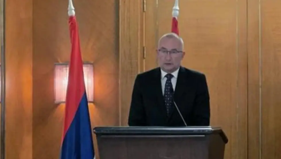 Петер Старај