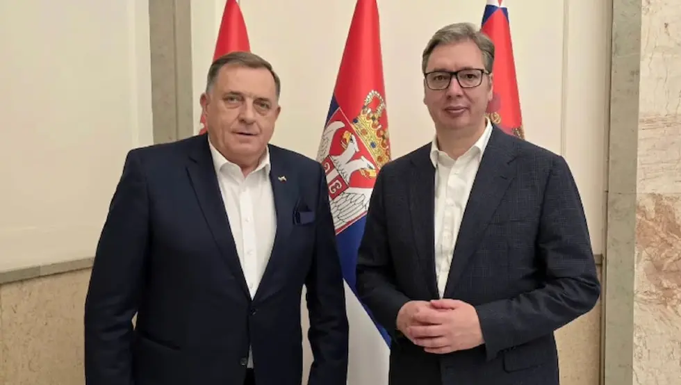 Вучић са Додиком о регионалној стабилности и сарадњи Србије и Републике Српске