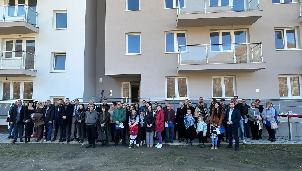 Дрвар зграда