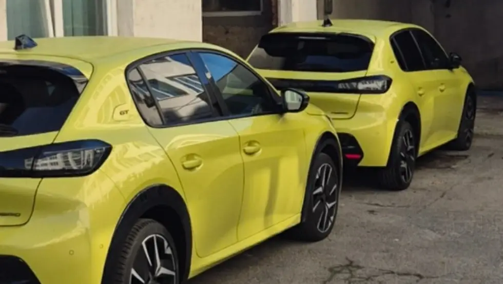 (ФОТО) Одузета два возила у Дервенти за којима је расписана Интерполова потрага