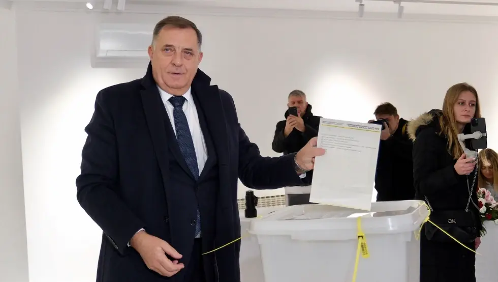 Додик гласао у Лакташима