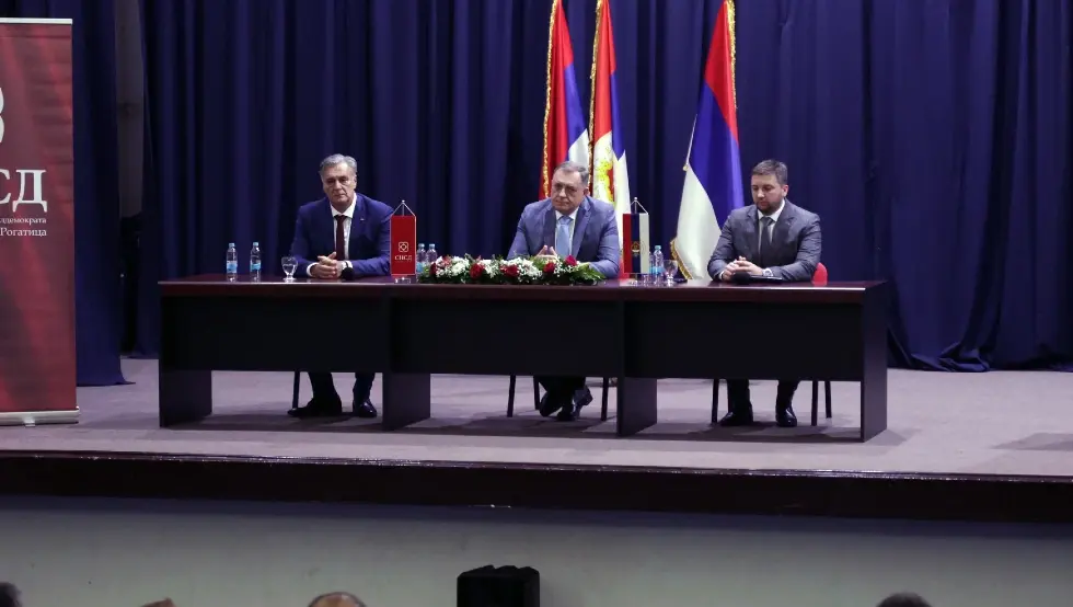 Рогатица Додик и Каран