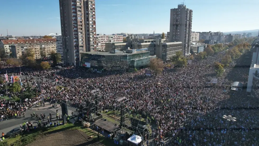 Оленик: Према полицијским процјенама у Новом Саду између 140.000 и 160.000 људи
