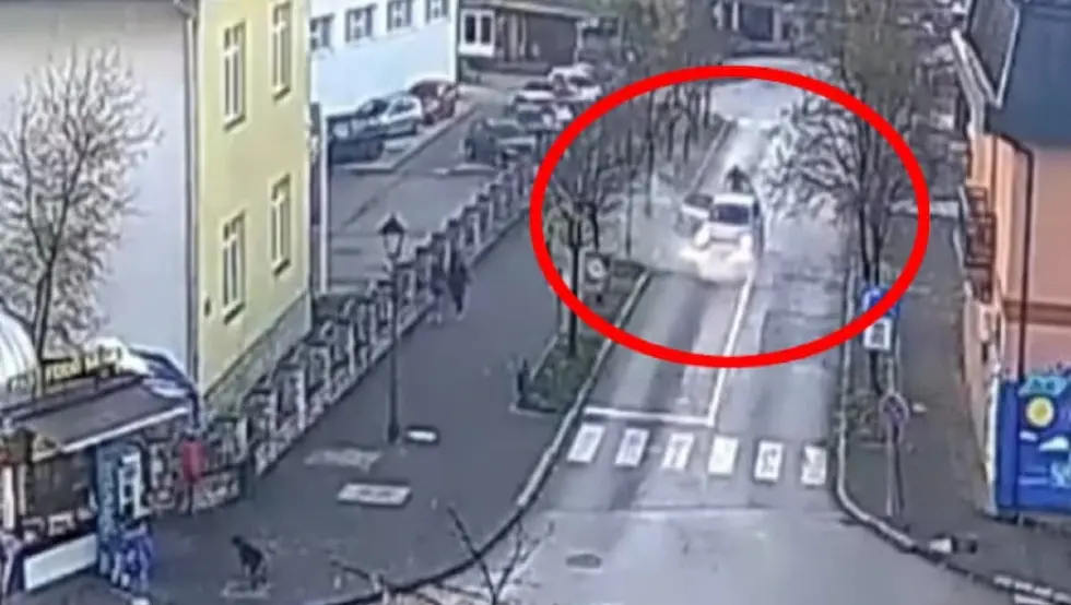 (ВИДЕО) Пojавио се нови снимак пуцњаве у Калесији: Дјеца у паници побјегла